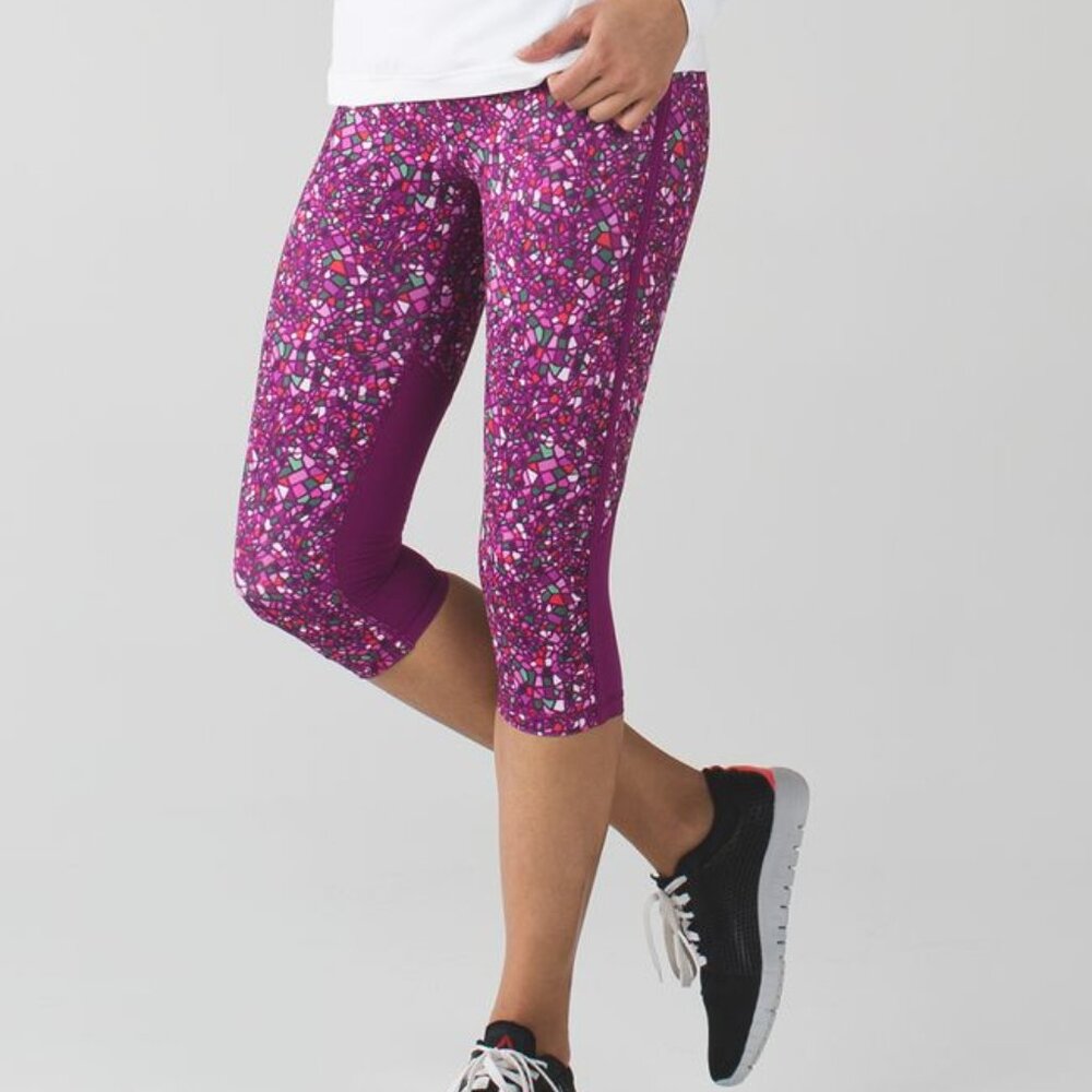 Lululemon Real Quick Crop Paradise Camo Multi Regal Plum Leggings Mesh Size 10